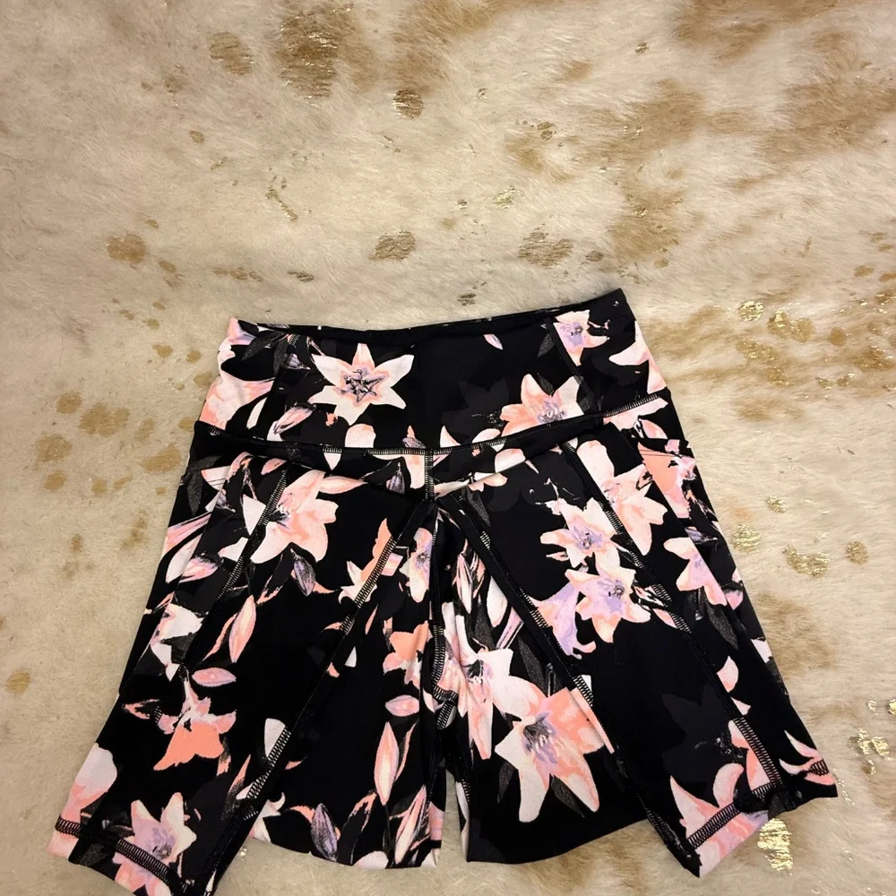Victoria’s Secret Floral High Rise‎ Active Leggings Pockets Size 10 Black Pink